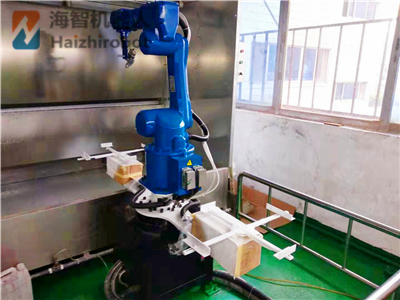 轉台噴塗機器人