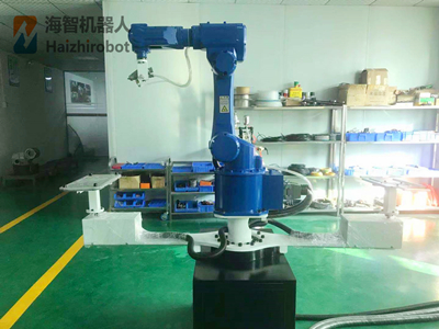 出一批工業自動機器人機型(圖2) 出一批工業自動機器人機型(圖2)