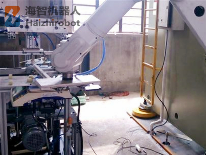 衝壓送料機械手生產線重要組成--自動上料機台！(圖1)