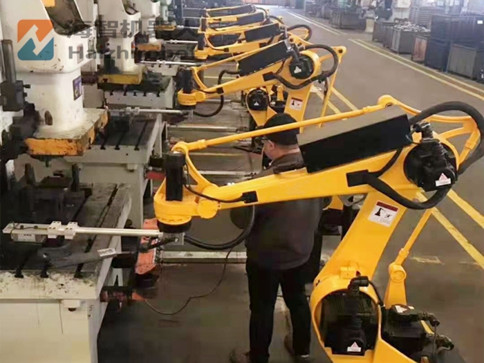 衝床自動設備機械手(圖1) 衝床自動設備機械手(圖1)