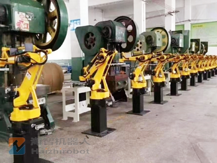 4關節衝壓機械手生產線 衝床機械臂應用(圖1) 4關節衝壓機械手生產線 衝床機械臂應用(圖1)